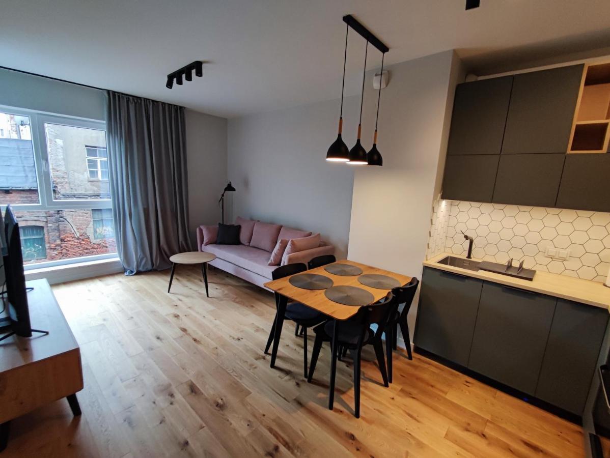 Bohema Praga Apartments, Metro Szwedzka, Near Old Town Butas